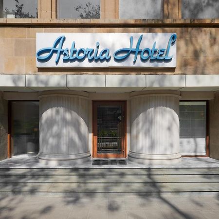Astoria Hotel Mumbai Exterior photo